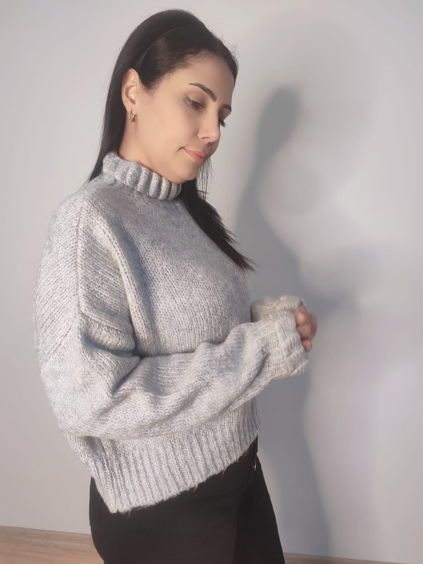 Kadın Fırfır Detay Crop Triko Kazak