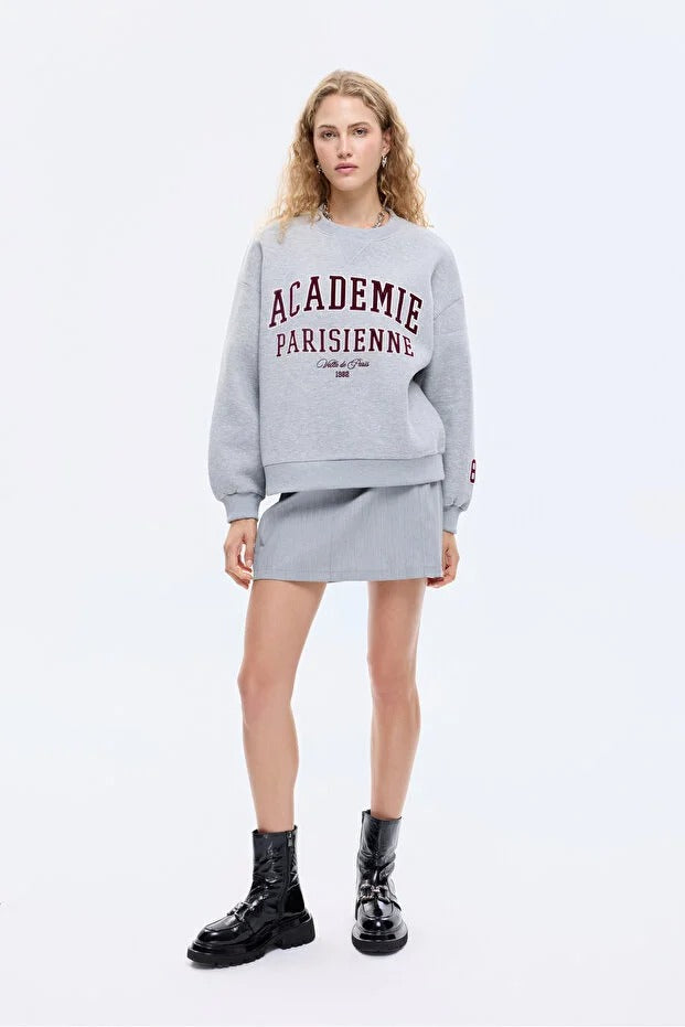 Yazı Baskılı Nakış İşlemeli Oversize Sweatshirt Grimelanj