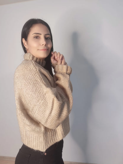 Kadın Fırfır Detay Crop Triko Kazak